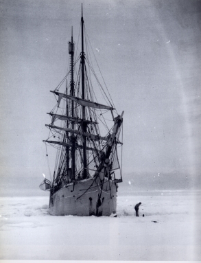 Nava Belgica pe gheata in Antarctica- cca 1898