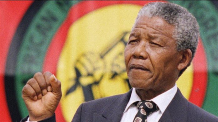 Nelson Mandela. Presedintele Africii care a purtat ''razboaie'' contra saraciei si rasismului