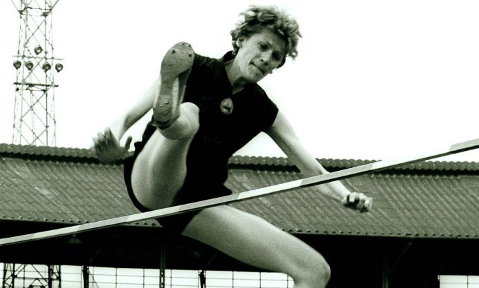 Iolanda Balas. Atleta care a dominat timp de 10 ani saritura in inaltime la jocurile olimpice